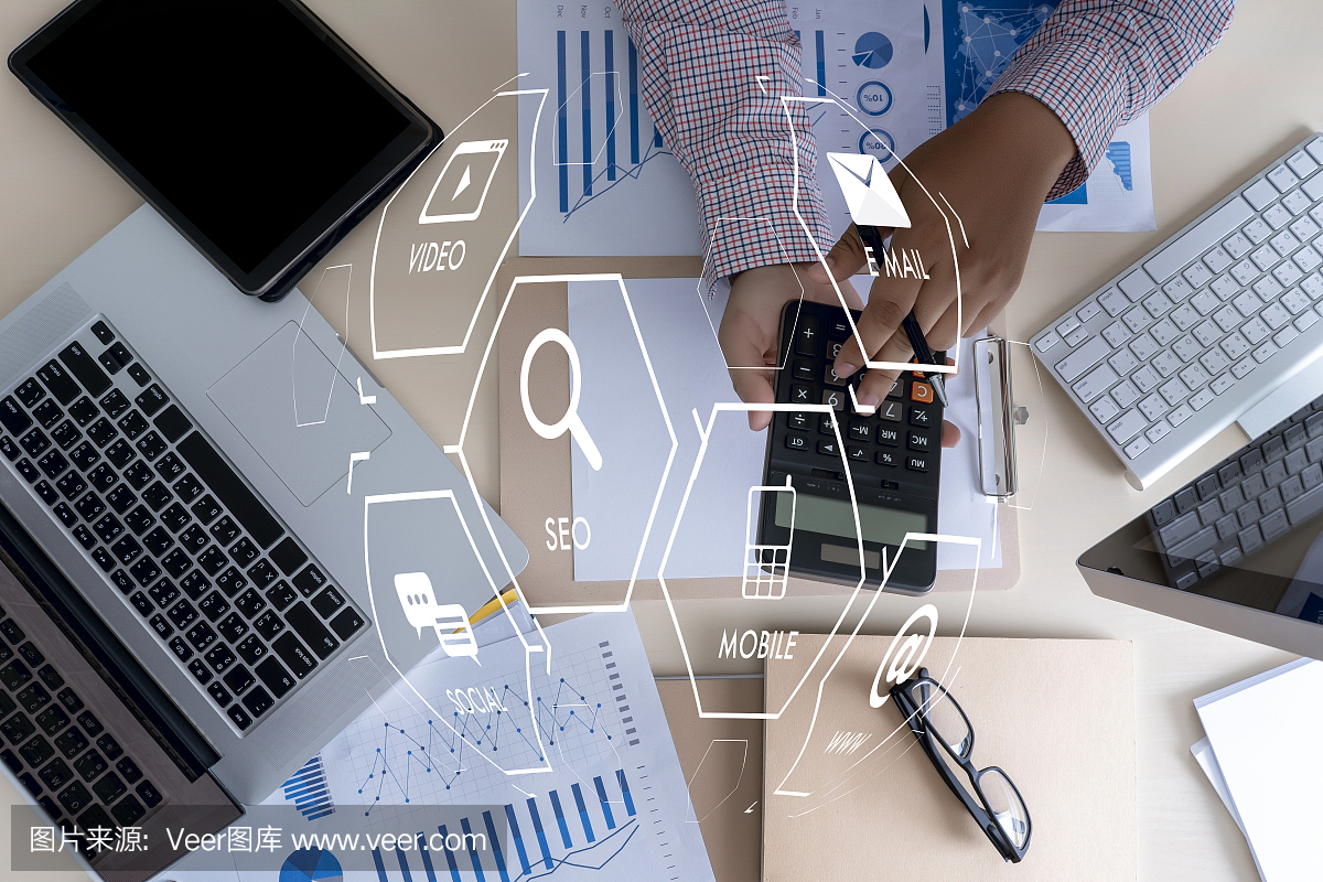 人用平板電腦虛擬界面圖形圖標網絡圖數字營銷